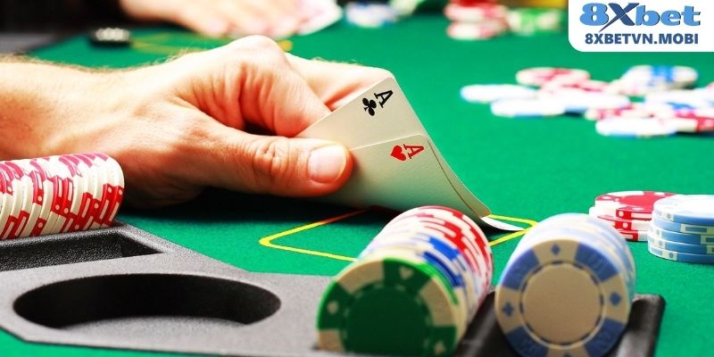 Hiểu rõ luật chơi game bài Poker giúp bạn chủ động hơn khi đặt cược